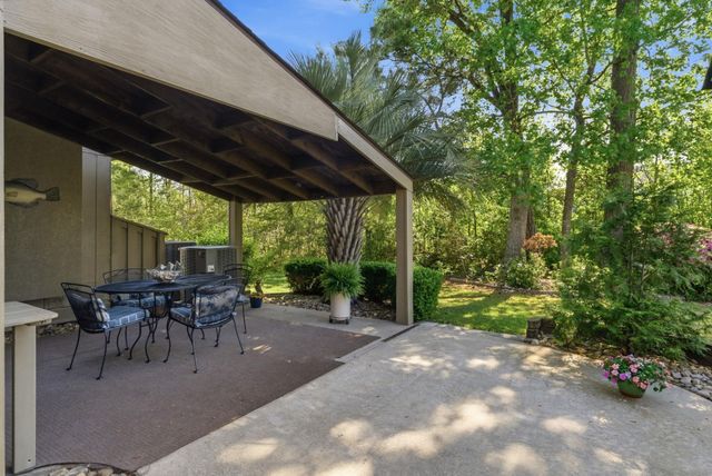 800 Egret Cir Apt 37, Little River, SC 29566