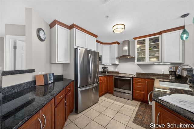 2964 Lakeshore Drive W 304, Muskegon, MI 49441