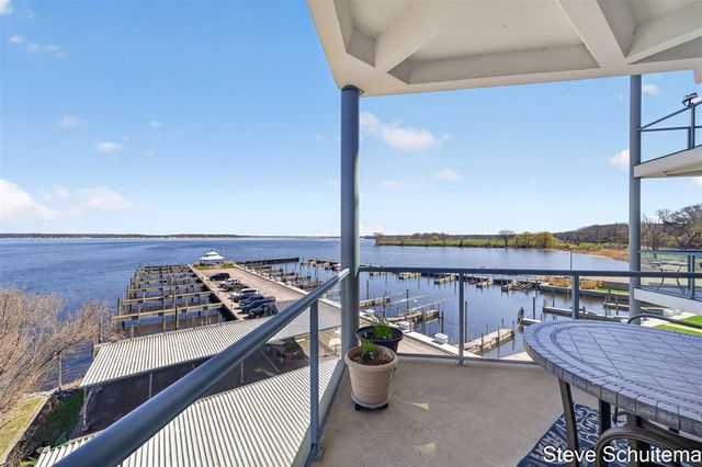 2964 Lakeshore Drive W 304, Muskegon, MI 49441