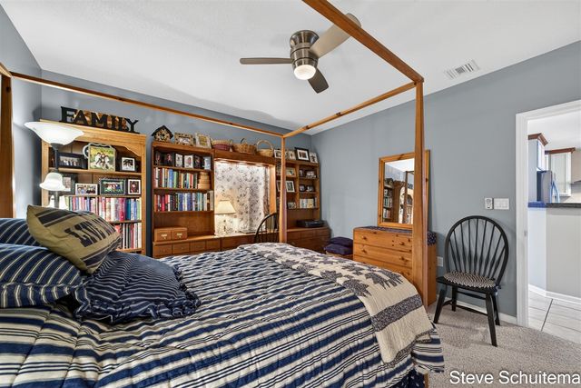 2964 Lakeshore Drive W 304, Muskegon, MI 49441