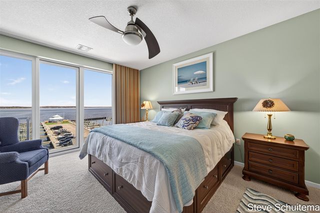 2964 Lakeshore Drive W 304, Muskegon, MI 49441