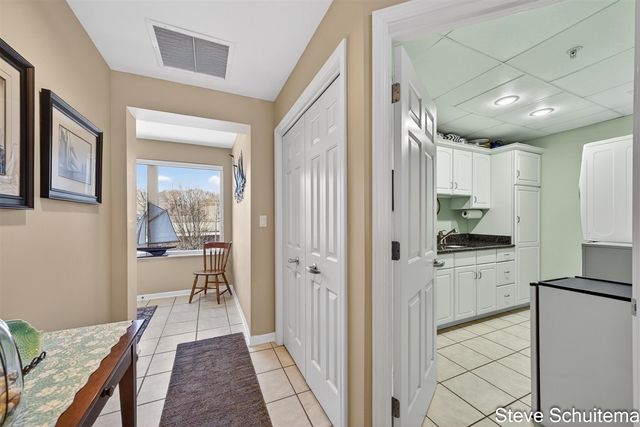 2964 Lakeshore Drive W 304, Muskegon, MI 49441