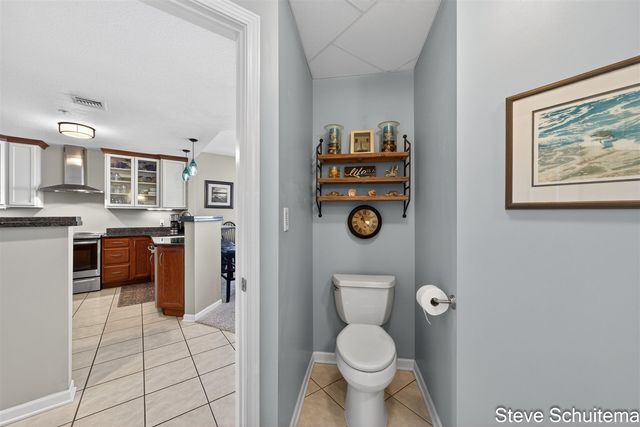 2964 Lakeshore Drive W 304, Muskegon, MI 49441