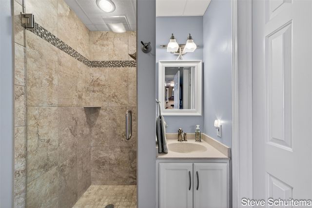 2964 Lakeshore Drive W 304, Muskegon, MI 49441
