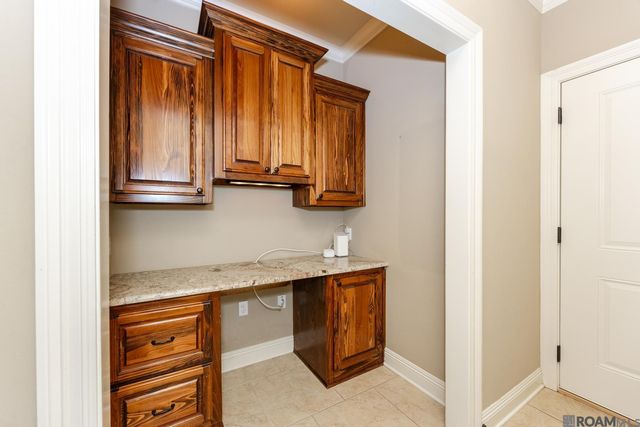 11165 Hillpark Ave, Baton Rouge, LA 70810