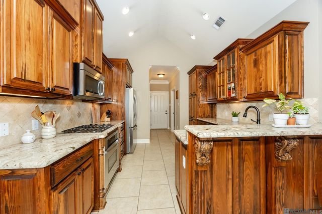 11165 Hillpark Ave, Baton Rouge, LA 70810