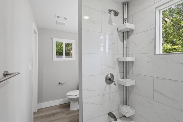 5718 Cherry, Houston, TX 77026