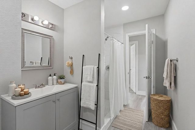 5718 Cherry, Houston, TX 77026