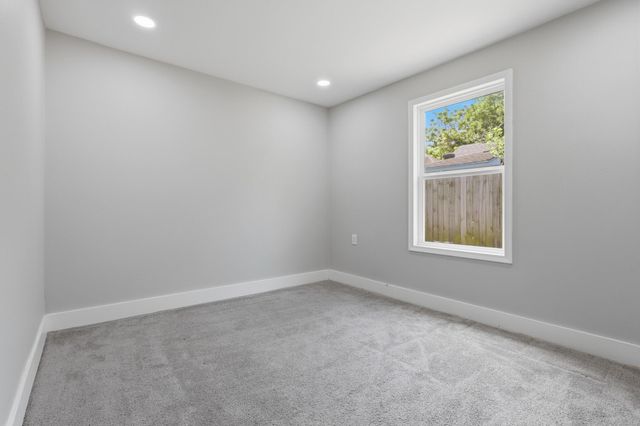 5718 Cherry, Houston, TX 77026