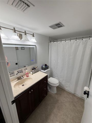 1020 NW 80th Avenue 104, Margate, FL 33063