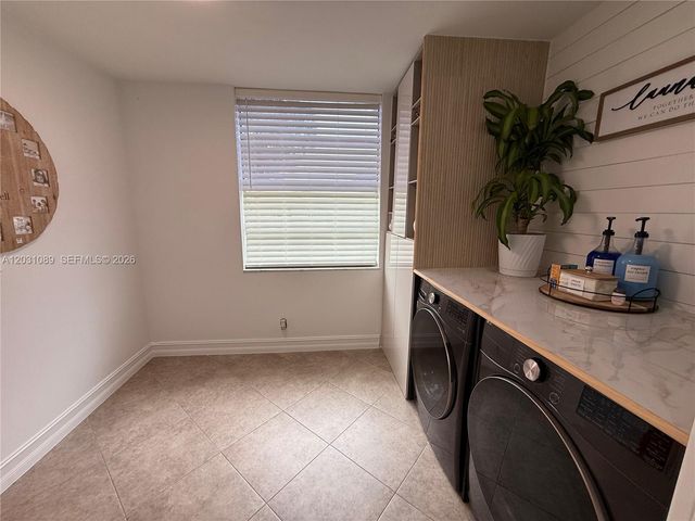 1020 NW 80th Avenue 104, Margate, FL 33063
