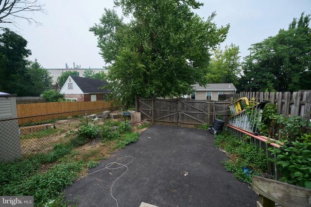 56 CHERRY ST, Willow Grove, PA 19090
