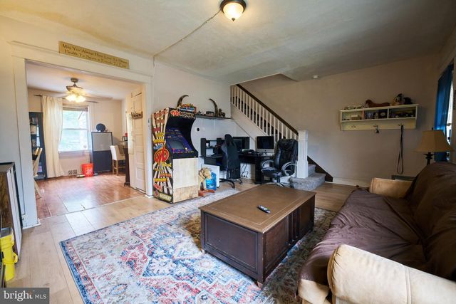 56 CHERRY ST, Willow Grove, PA 19090