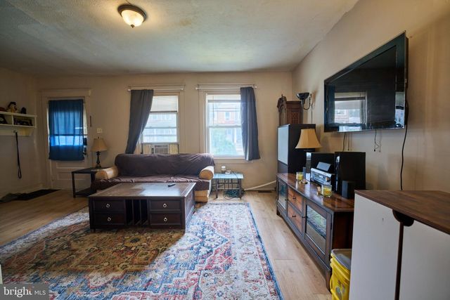 56 CHERRY ST, Willow Grove, PA 19090