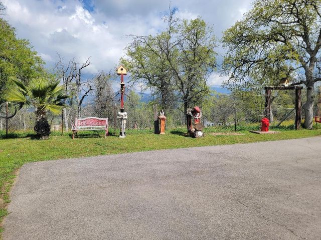 33323 Buttercup Lane, Yokuts Valley, CA 93675