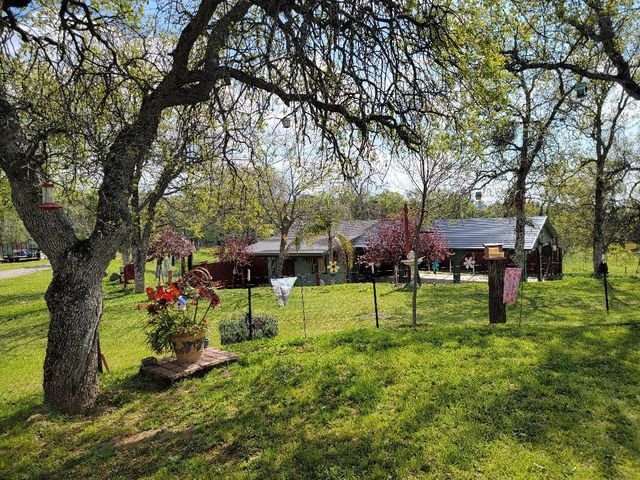 33323 Buttercup Lane, Yokuts Valley, CA 93675