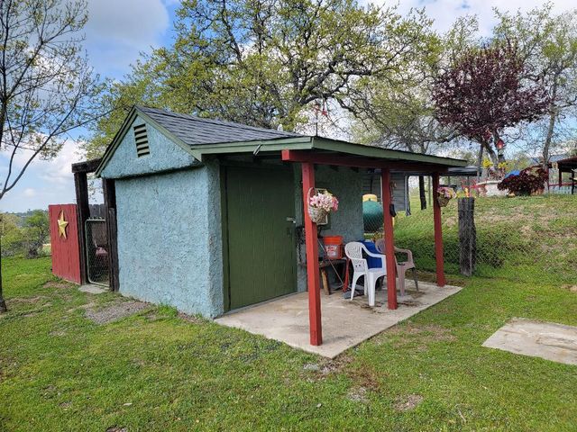 33323 Buttercup Lane, Yokuts Valley, CA 93675