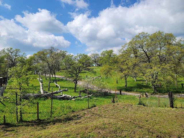 33323 Buttercup Lane, Yokuts Valley, CA 93675