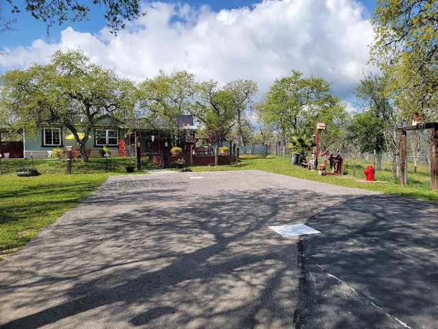 33323 Buttercup Lane, Yokuts Valley, CA 93675