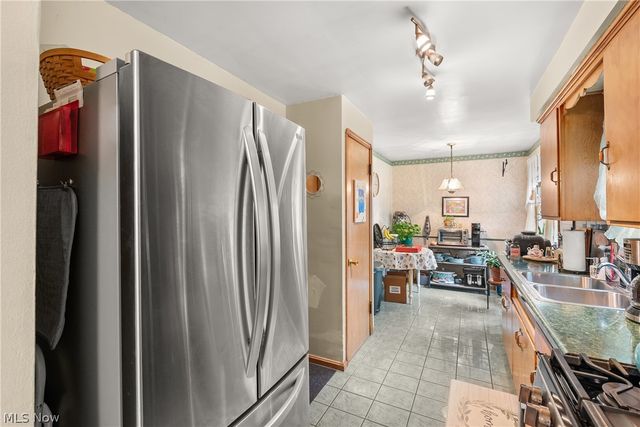 449 Dover Center Road, Bay Village, OH 44140