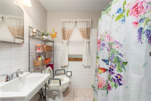 449 Dover Center Road, Bay Village, OH 44140