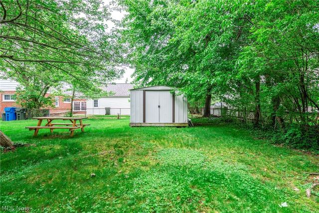 449 Dover Center Road, Bay Village, OH 44140