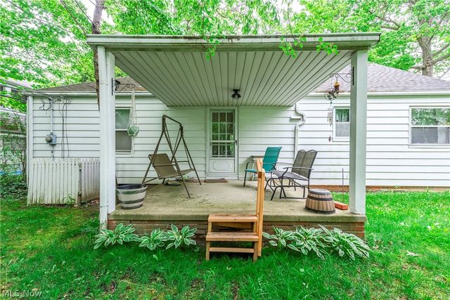 449 Dover Center Road, Bay Village, OH 44140
