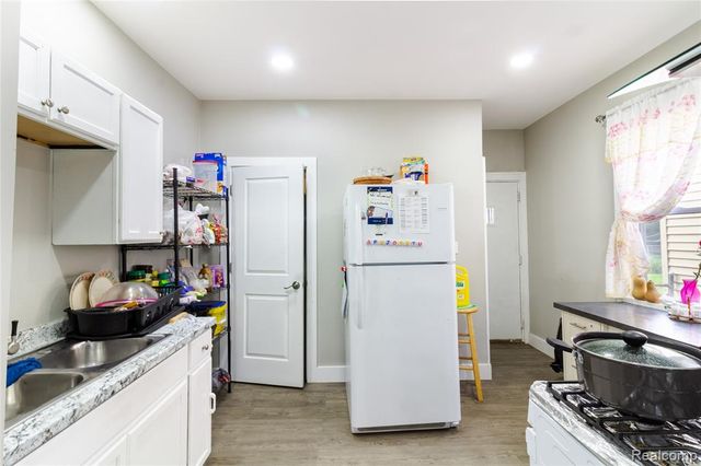 9167 American Street, Detroit, MI 48204
