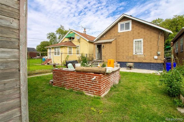 9167 American Street, Detroit, MI 48204