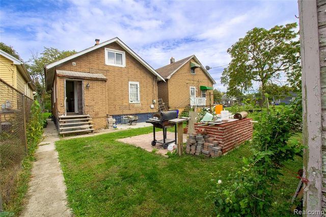 9167 American Street, Detroit, MI 48204