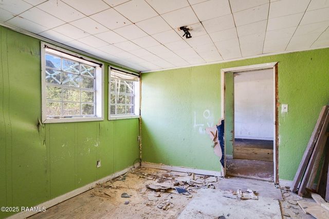 714 Henshaw Drive, New Iberia, LA 70560