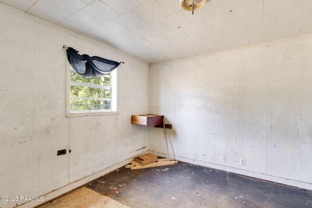 714 Henshaw Drive, New Iberia, LA 70560