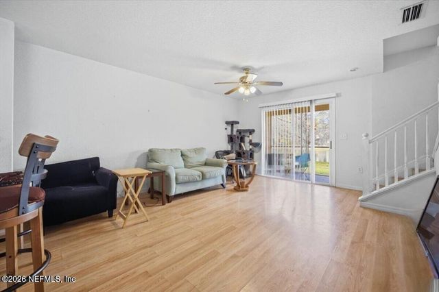 8550 ARGYLE BUSINESS Loop 208, Jacksonville, FL 32244