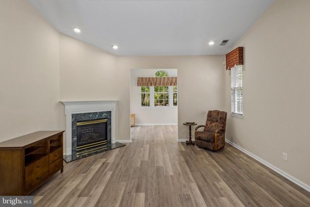 226 NIGHT HAWK CIR, West Deptford, NJ 08086