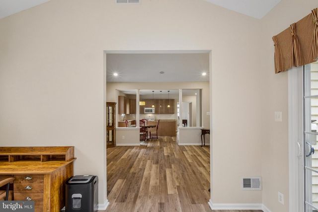 226 NIGHT HAWK CIR, West Deptford, NJ 08086