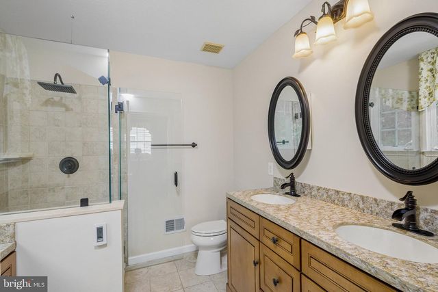 226 NIGHT HAWK CIR, West Deptford, NJ 08086