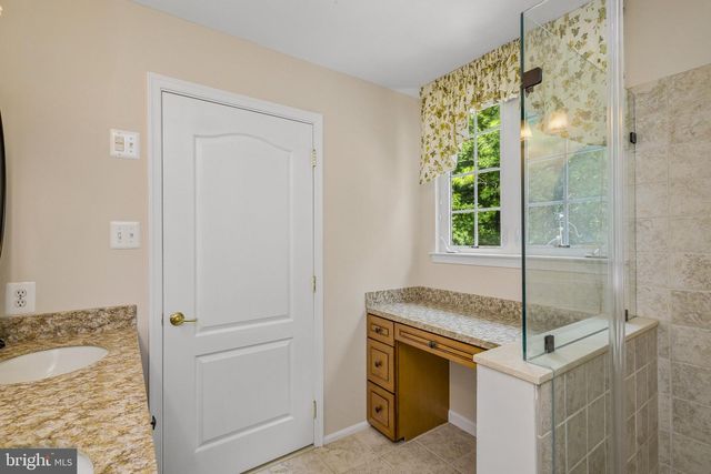 226 NIGHT HAWK CIR, West Deptford, NJ 08086