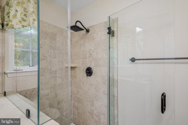 226 NIGHT HAWK CIR, West Deptford, NJ 08086