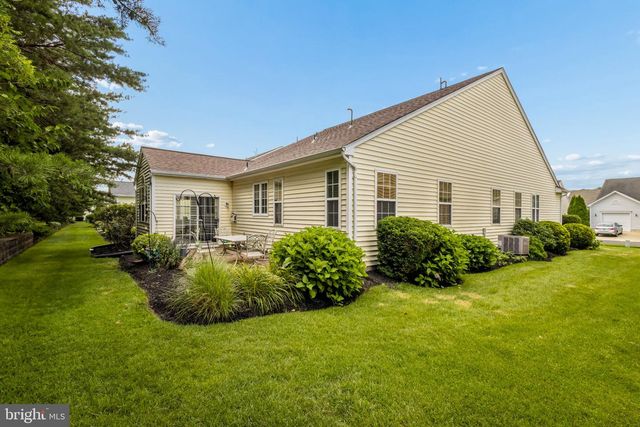 226 NIGHT HAWK CIR, West Deptford, NJ 08086