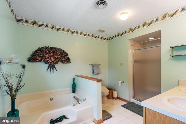 2380 MOREAU DR, Westminster, MD 21158