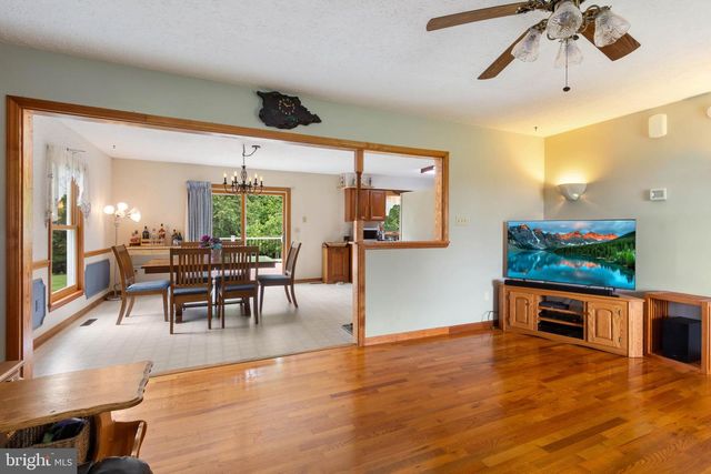2380 MOREAU DR, Westminster, MD 21158