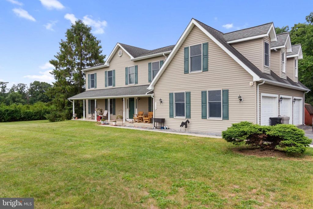 2380 MOREAU DR, Westminster, MD 21158