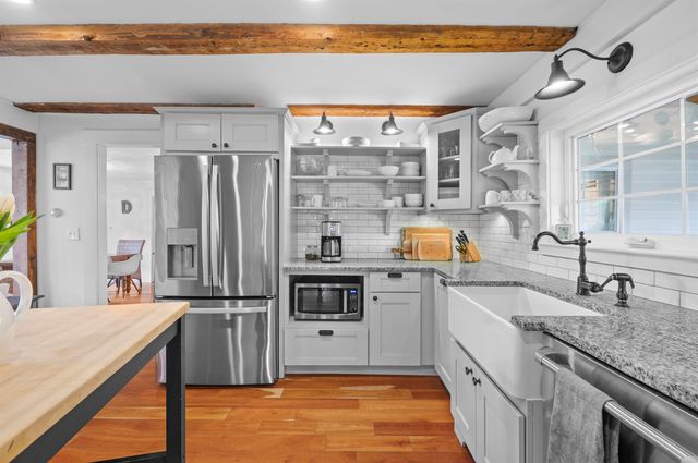 64 Kingston Road, Exeter, NH 03833