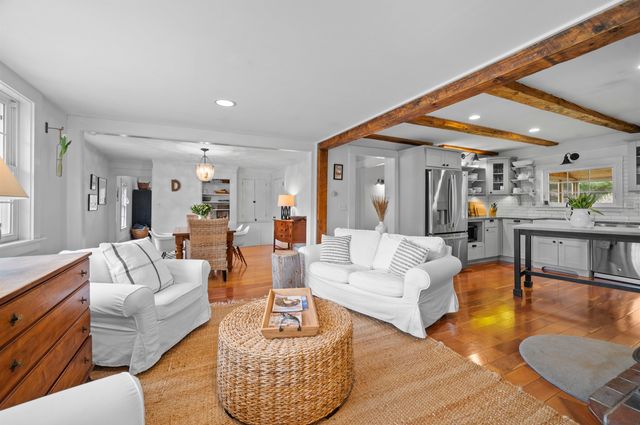 64 Kingston Road, Exeter, NH 03833