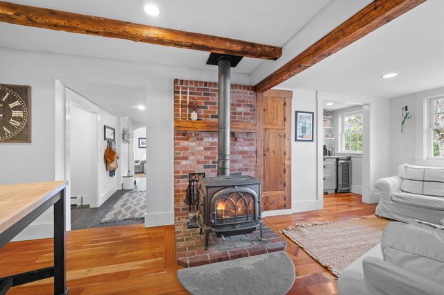 64 Kingston Road, Exeter, NH 03833