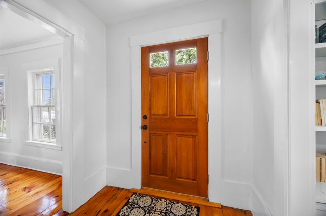 64 Kingston Road, Exeter, NH 03833