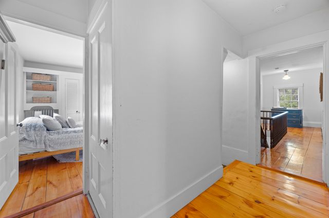 64 Kingston Road, Exeter, NH 03833