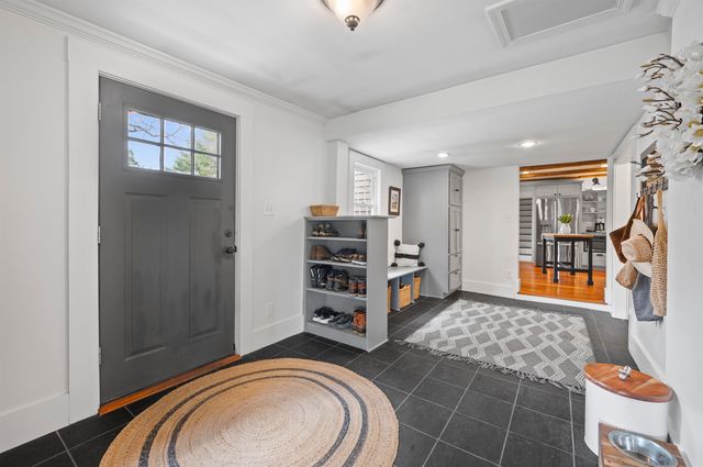 64 Kingston Road, Exeter, NH 03833