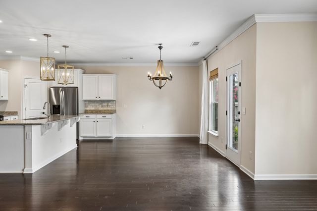 5008 Stately Dr, Thompsons Station, TN 37179