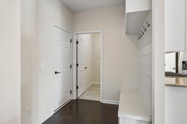5008 Stately Dr, Thompsons Station, TN 37179